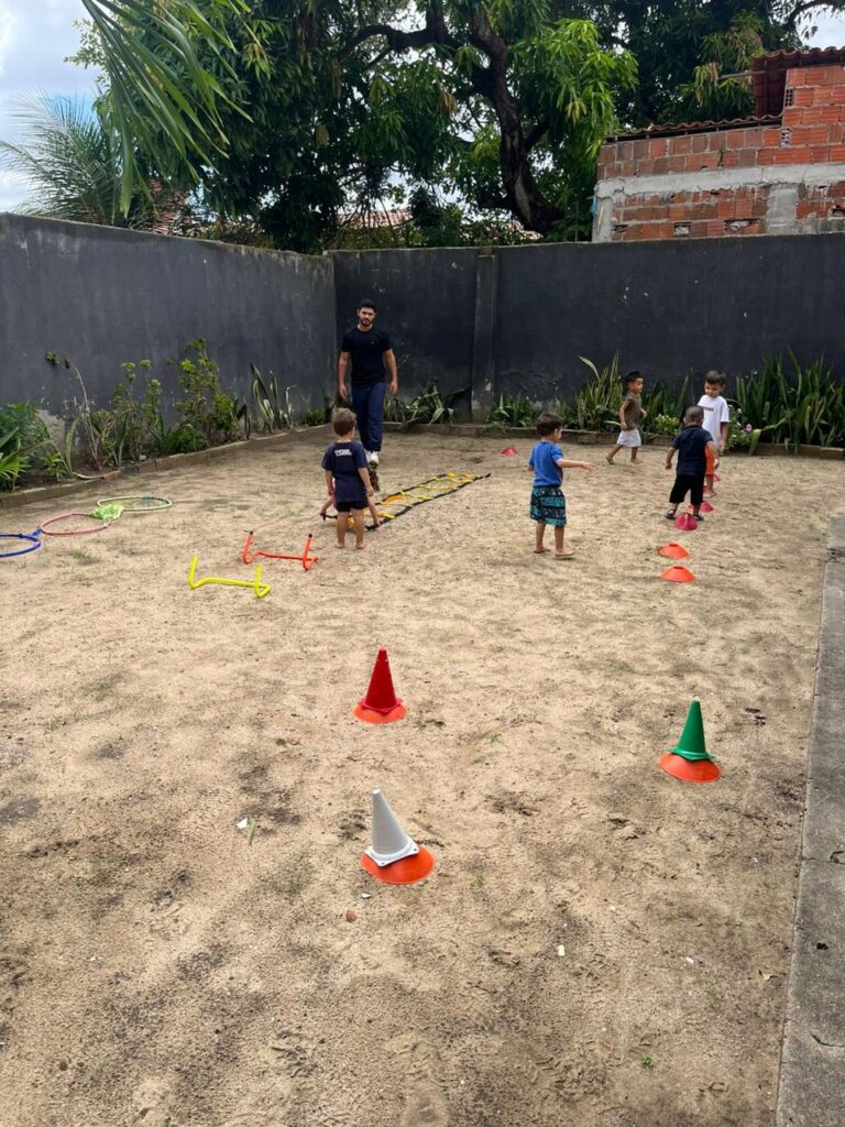 Registro de Movimento que Ensina: Circuito Psicomotor na Primeira Infância