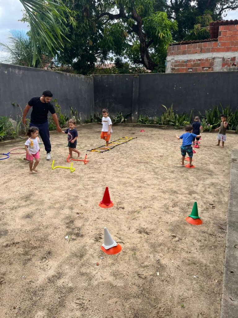 Registro de Movimento que Ensina: Circuito Psicomotor na Primeira Infância